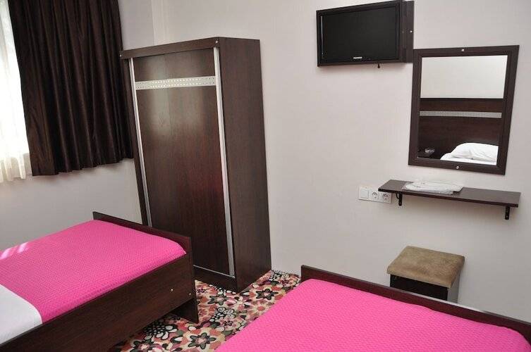 Otel Öz Yavuz