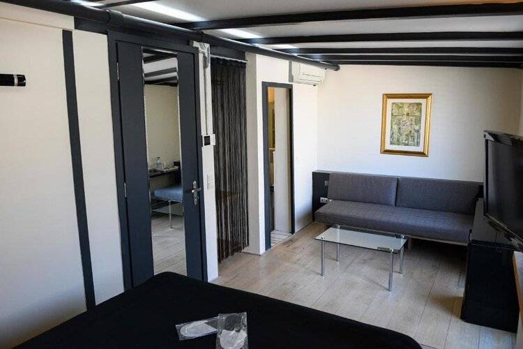 Rooms Galata