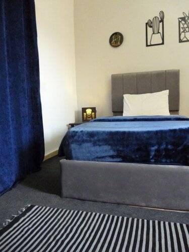 7 Pyramids Guest House