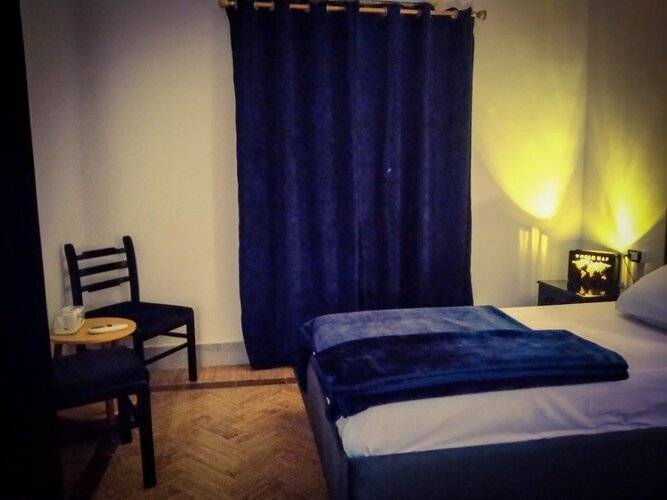 7 Pyramids Guest House