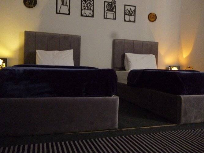 7 Pyramids Guest House