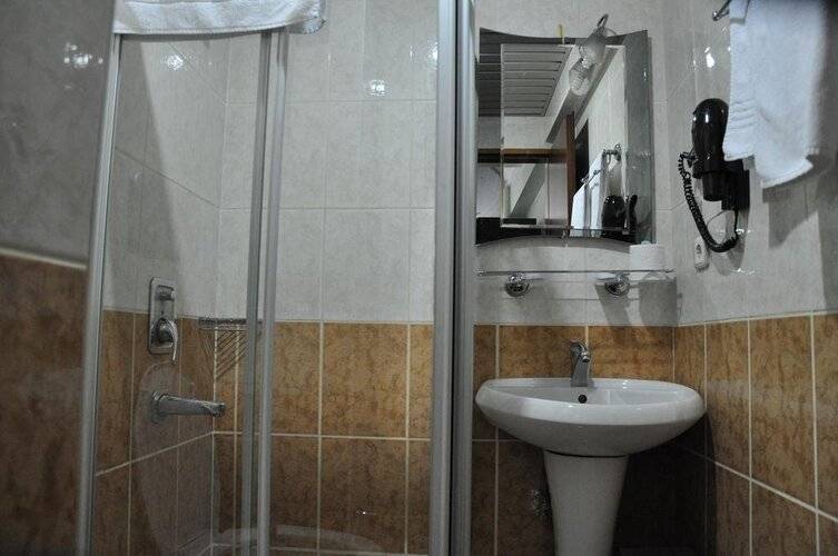 Hivas Hotel