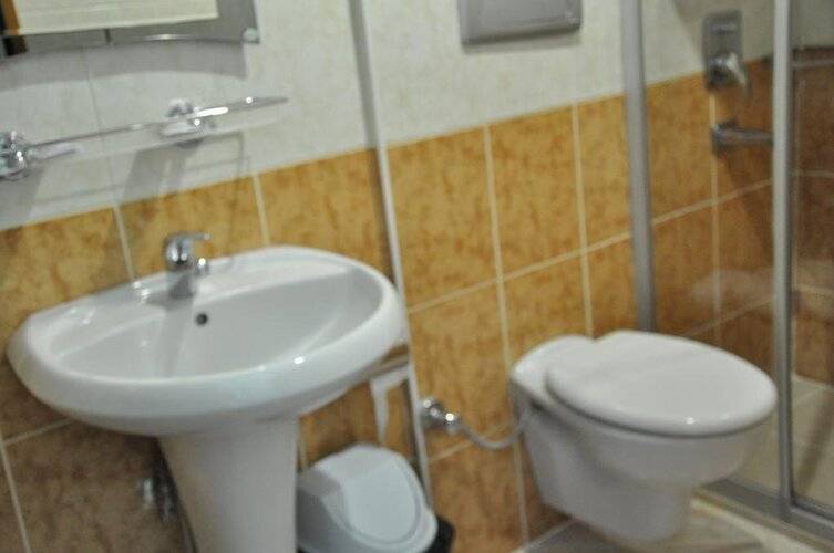 Hivas Hotel