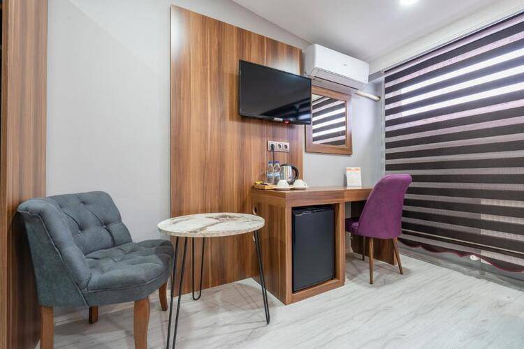 Monezza Avcılar Hotel