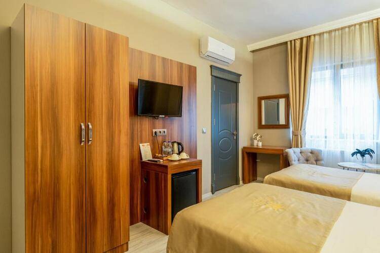 Monezza Avcılar Hotel