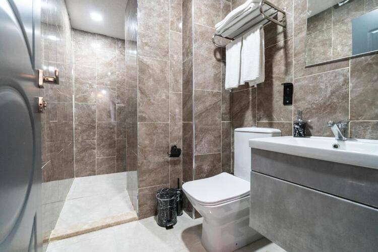 Monezza Avcılar Hotel