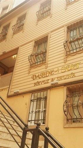Valentine Suites Hotel