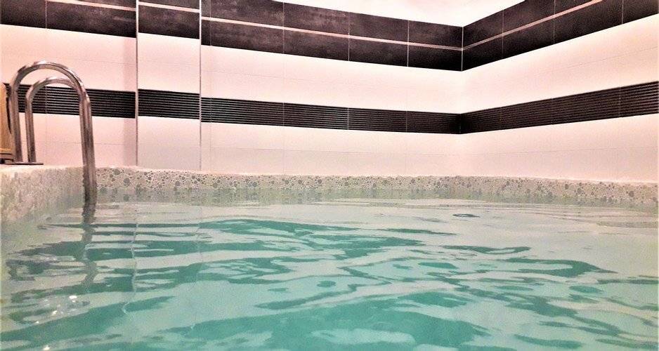Valentine Suites Hotel