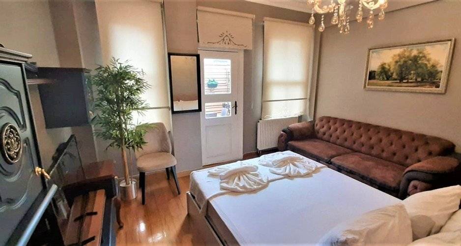 Valentine Suites Hotel