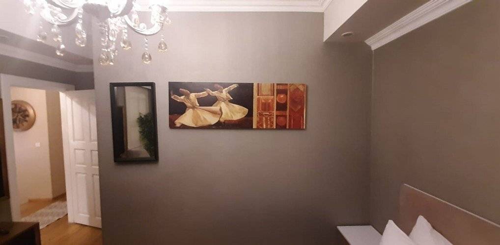 Valentine Suites Hotel