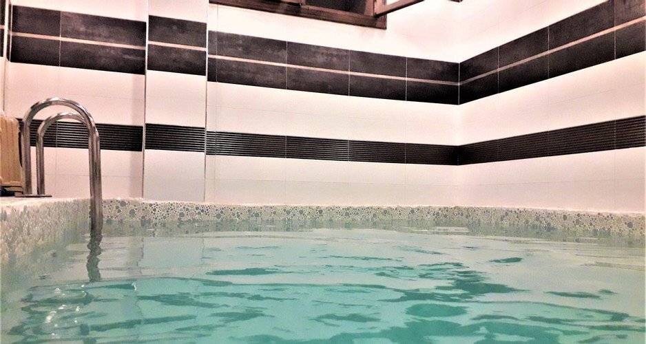 Valentine Suites Hotel