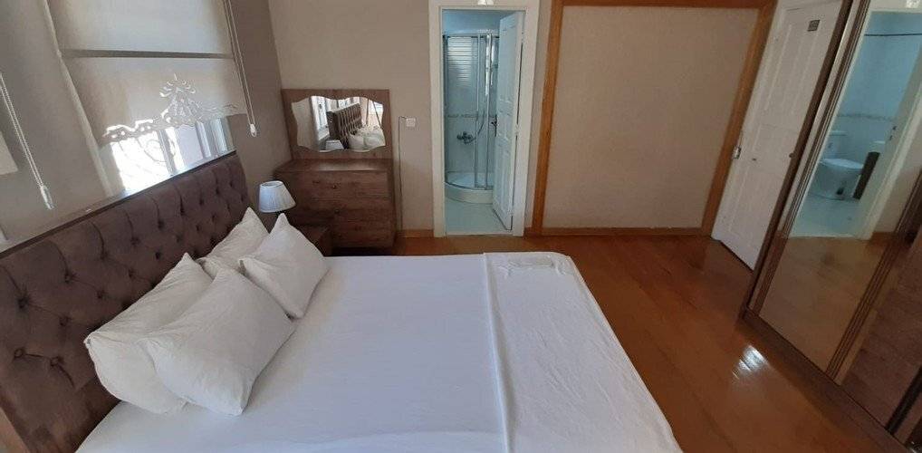 Valentine Suites Hotel