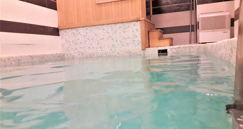 Valentine Suites Hotel