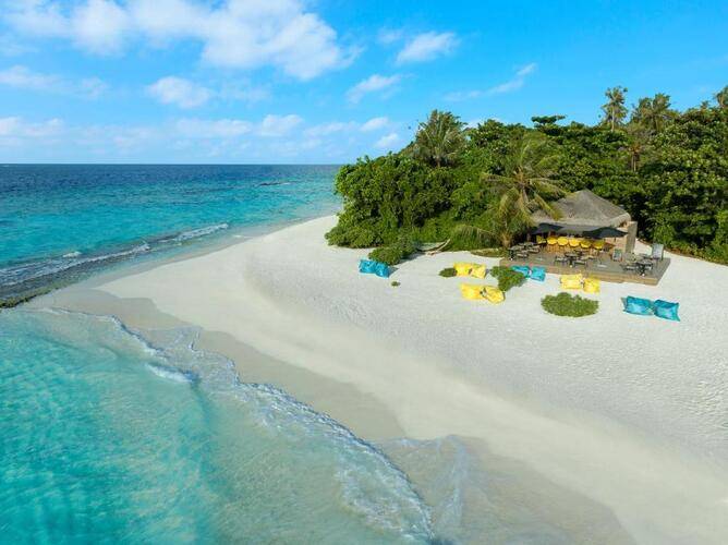 Avani+ Fares Maldives Resort