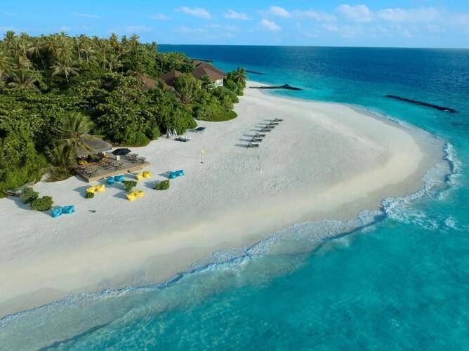 Avani+ Fares Maldives Resort