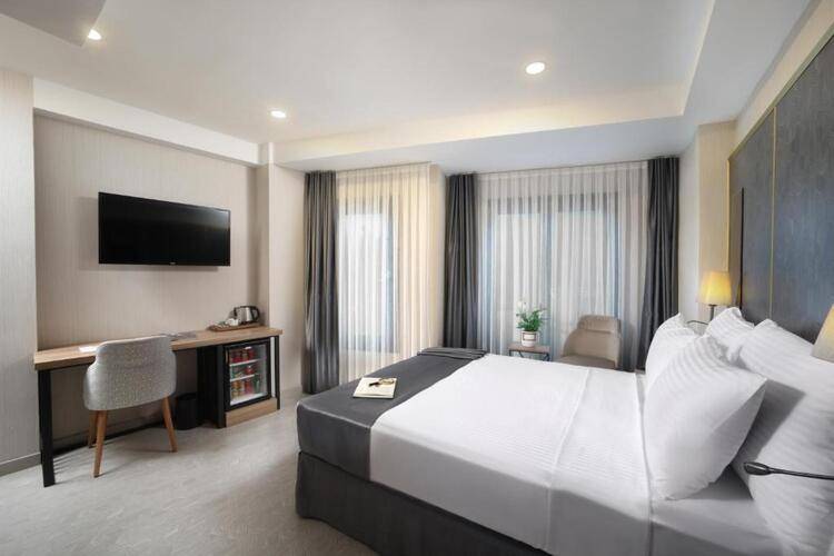 Imagine Hotel