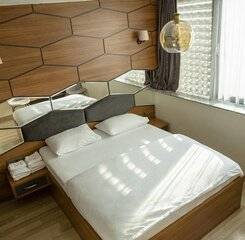 $item['hotel']['name']