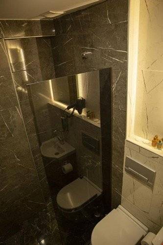 Fb Suites