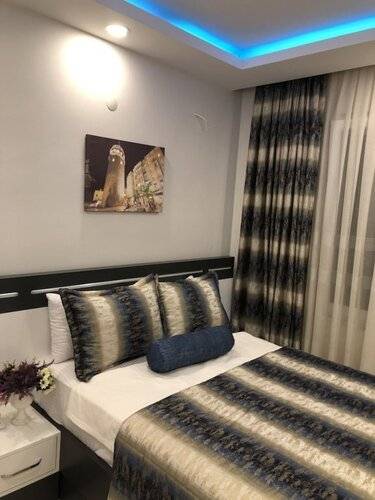 Istanbul Hotel & Suites