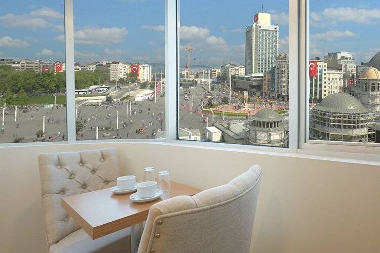 Kartal Palace Taksim Square