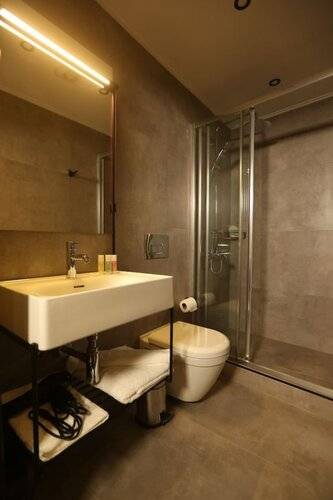 Moja City Hotel