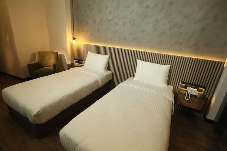 Moja City Hotel