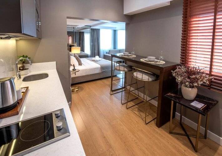 Valente Suites & Hotel