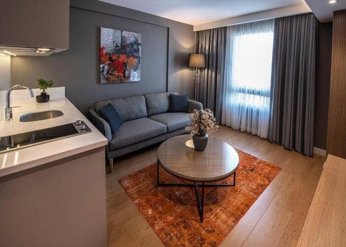 Valente Suites & Hotel