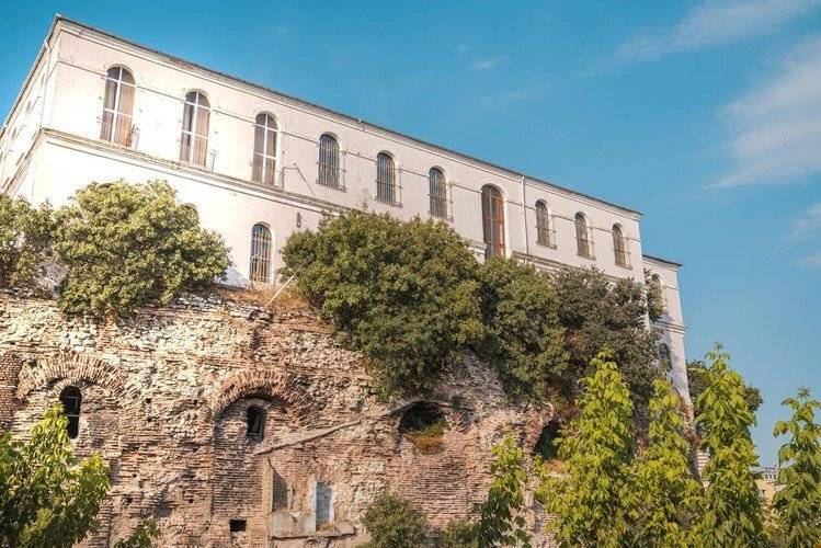 Gulliver Mansion Hotel