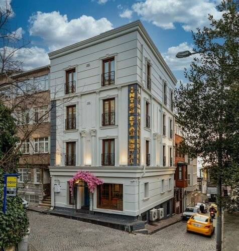 Interstar Hotel