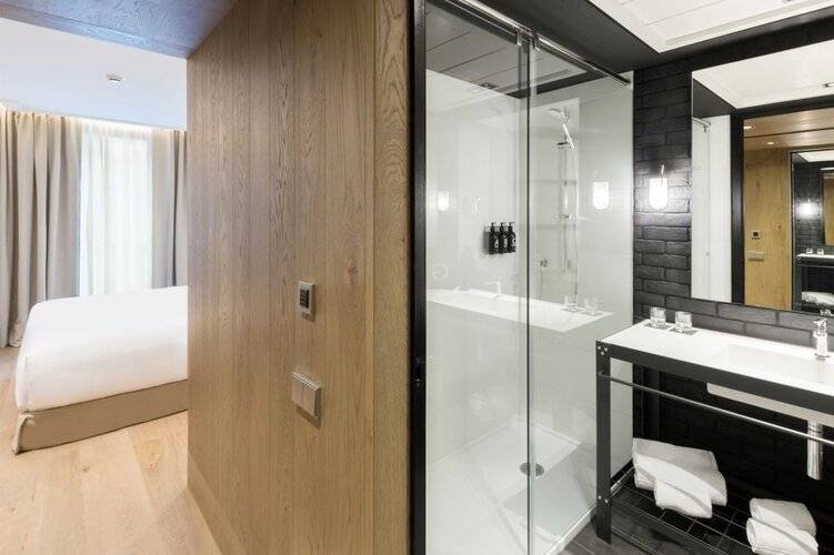 The Corner Hotel — фото 17