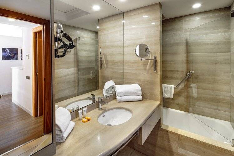 Aparthotel Hispanos 7 Suiza — фото 8