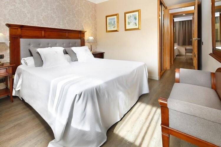 Aparthotel Hispanos 7 Suiza — фото 17