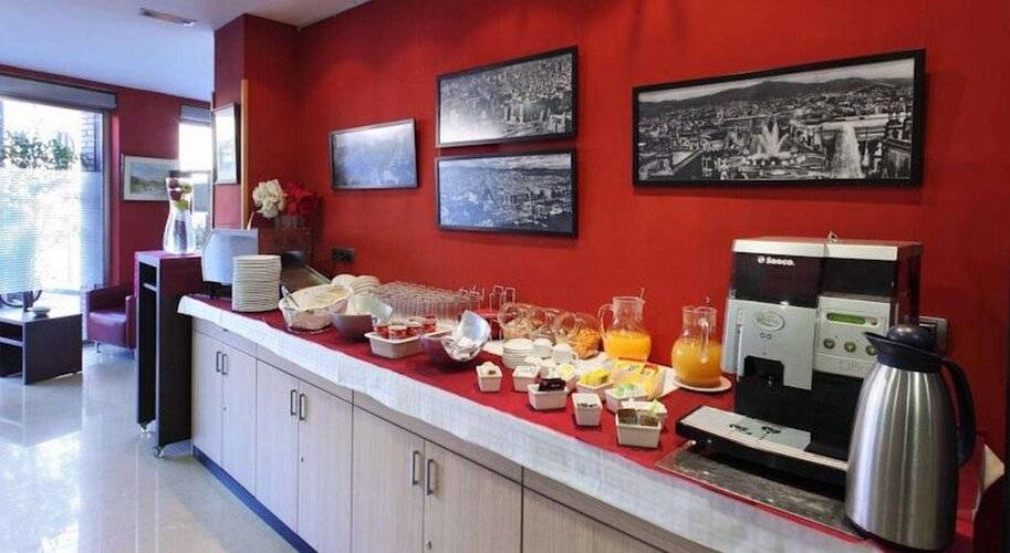 Hostal Bcn Port — фото 10