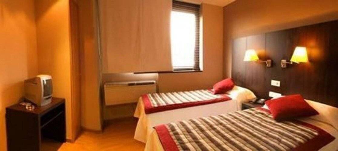 Hostal Bcn Port — фото 4