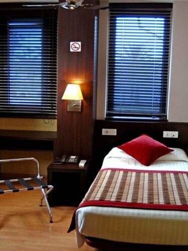 Hostal Bcn Port — фото 23