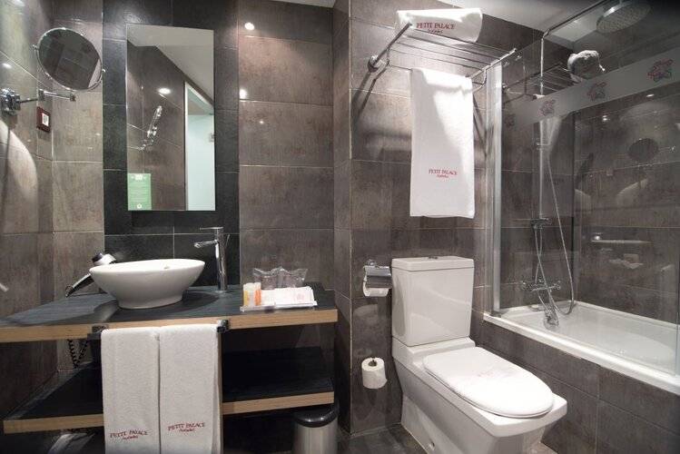 Petit Palace Boquería Garden — фото 27