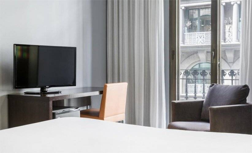 Hotel Ilunion Almirante — фото 10