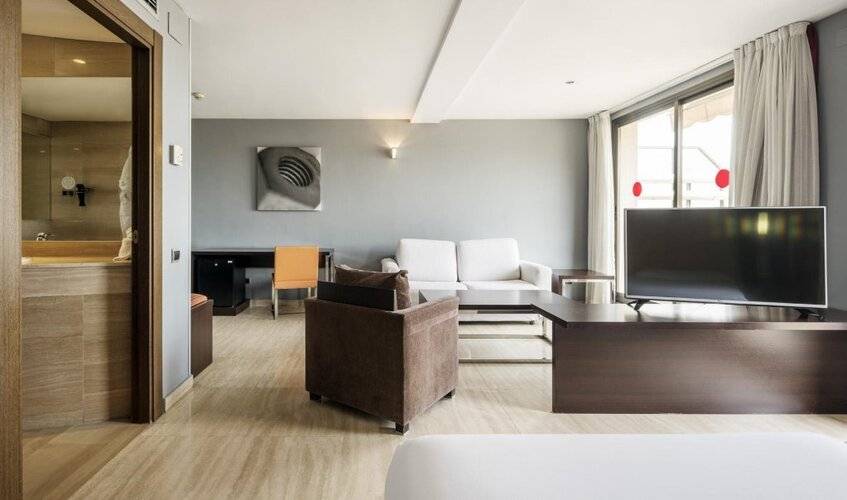 Hotel Ilunion Almirante — фото 14