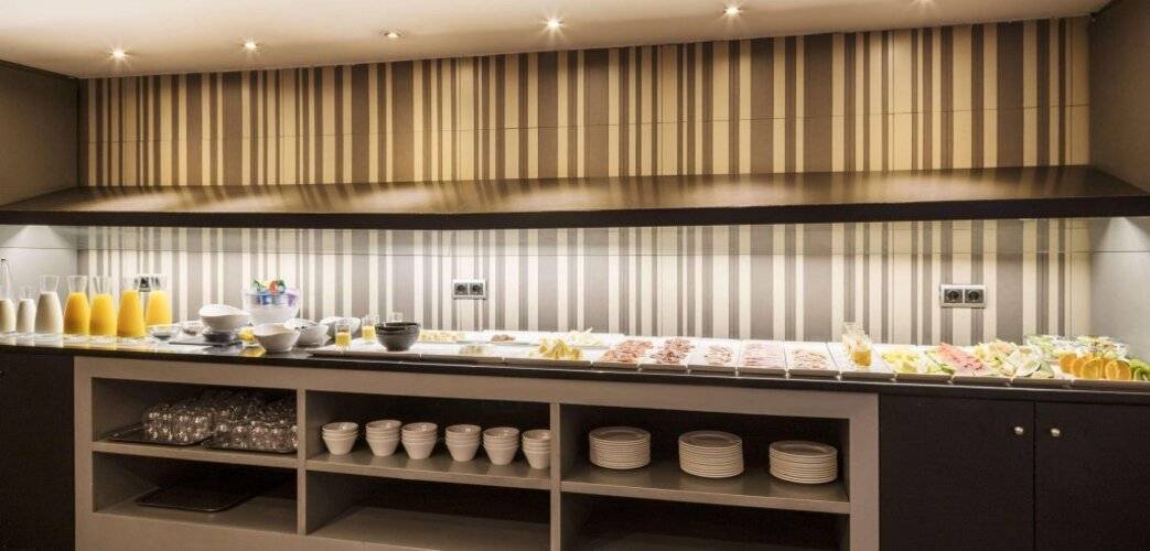 Hotel Ilunion Almirante — фото 31