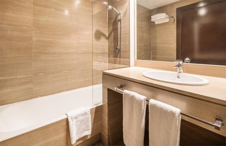 Hotel Ilunion Almirante — фото 22