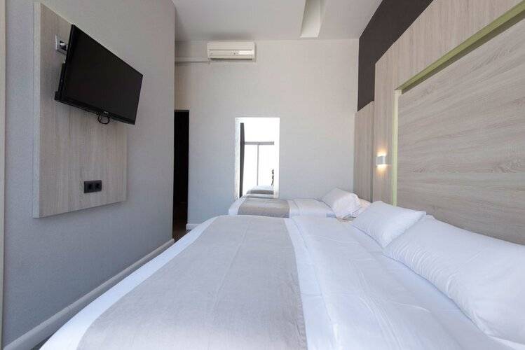 Plaza Goya Rooms — фото 28