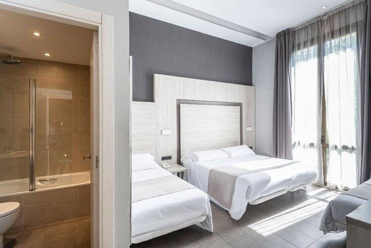 Plaza Goya Rooms — фото 21