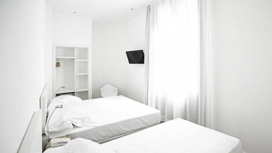 Som Nit Born — фото 2