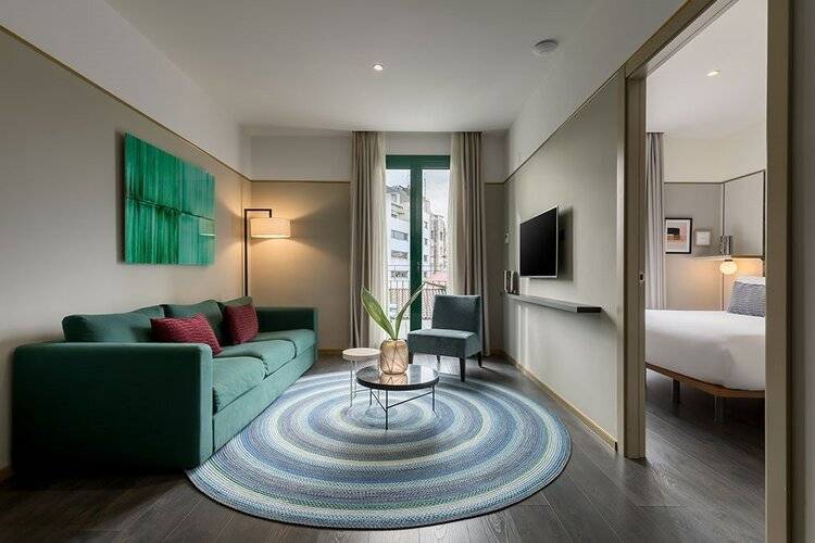 Be Mate Paseo De Gracia — фото 24