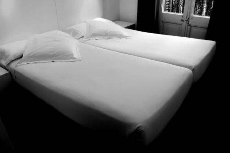 Hostal Raval Rooms (Hotel Casa Gardenia) — фото 2