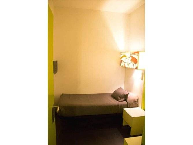 Hostal Raval Rooms (Hotel Casa Gardenia) — фото 17