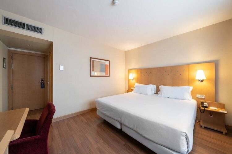 Catalonia La Maquinista — фото 12