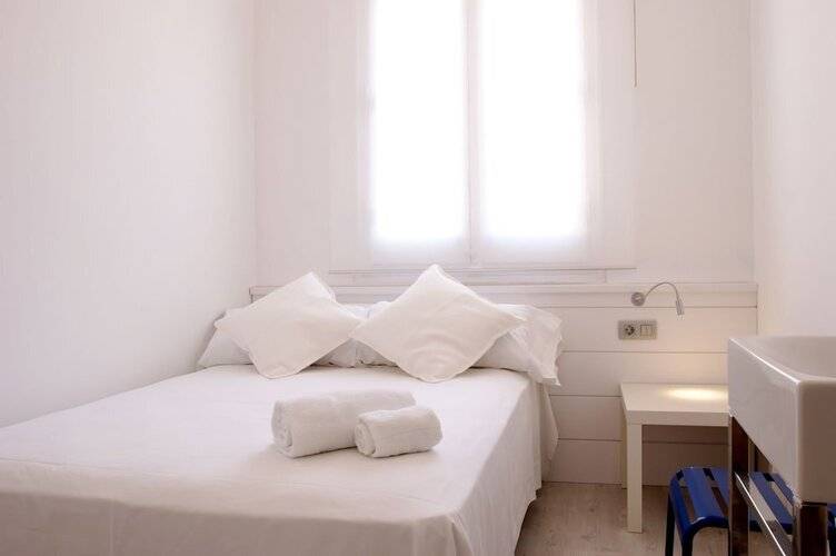 Hostal Express By Gaiarooms — фото 4