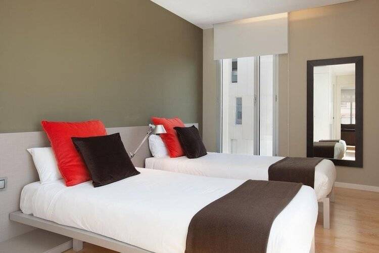 Lugaris Beach - Apartments — фото 2